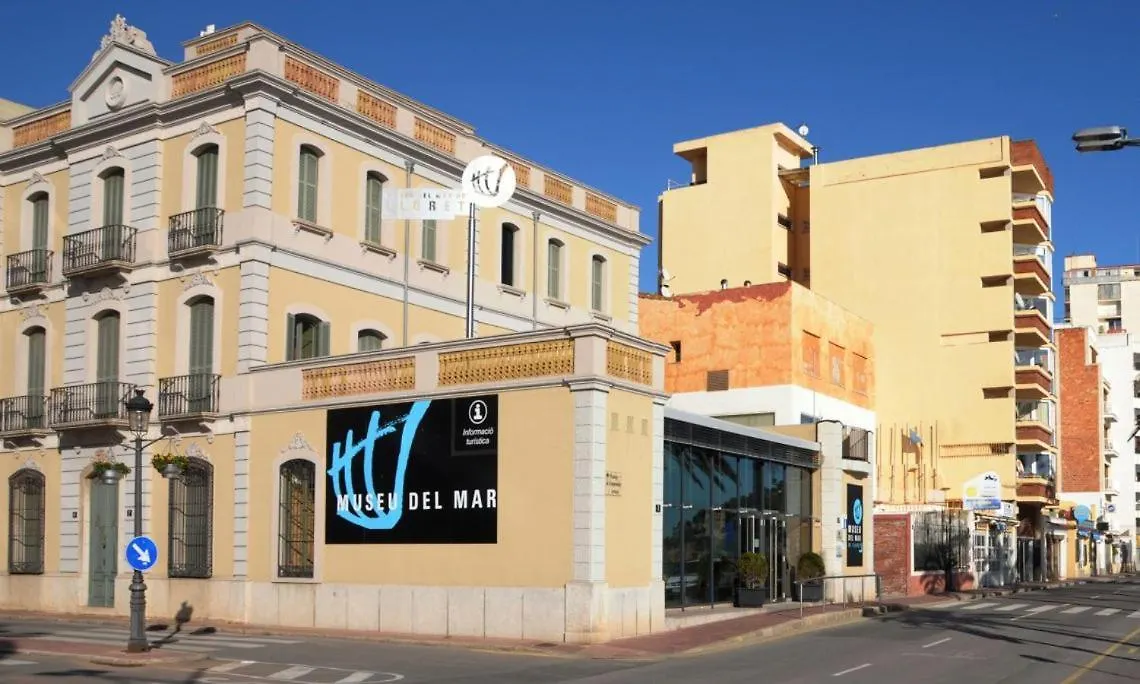 Enjoy Your Holidays With Us !!, Terrace 25M2 - Apartment 65M2 3 Bedrooms, Capacity 4-6Pers, Wifi, Ideal To Digital Nomad Beach 5Min Walking, 4 Pools, Parking Opt, Air Conditioning Lloret de Mar Spanien